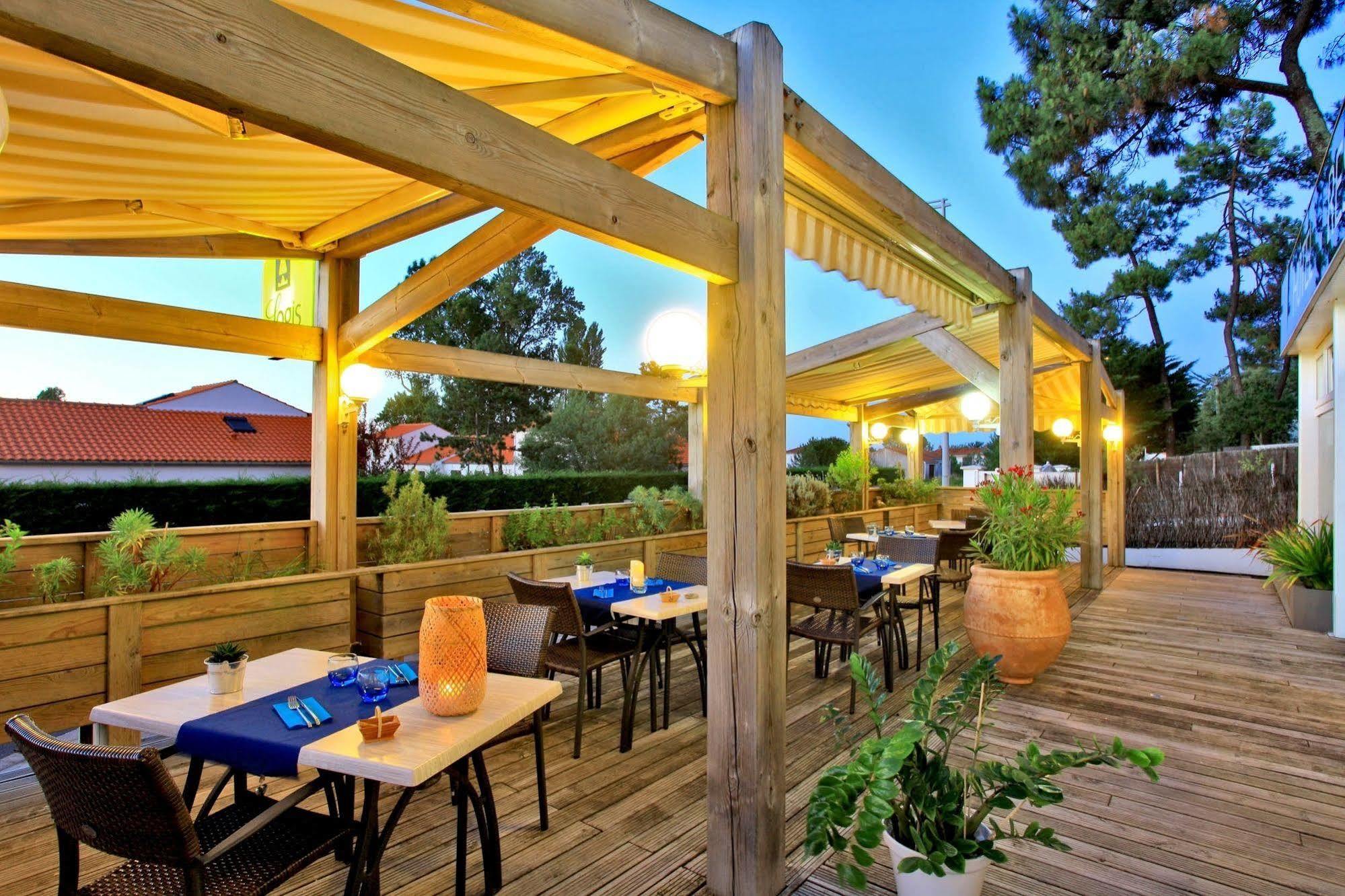 Logis Les Cols Verts La Tranche-sur-Mer Εξωτερικό φωτογραφία